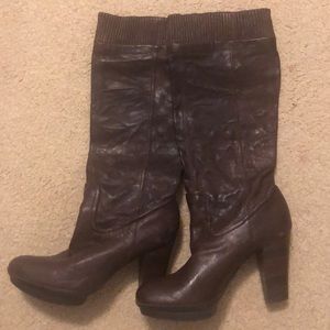 Frey Mimi Scrunch Boots Size 9.5M